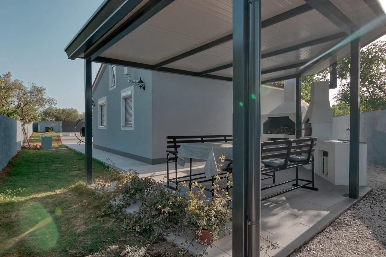 Holiday Home Amfora ボドニャン