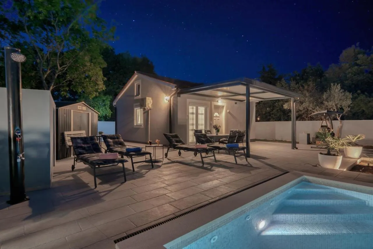 Holiday Home Amfora ボドニャン