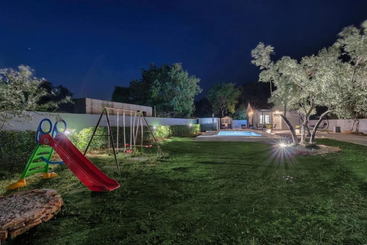 Holiday Home Amfora Vodnjan