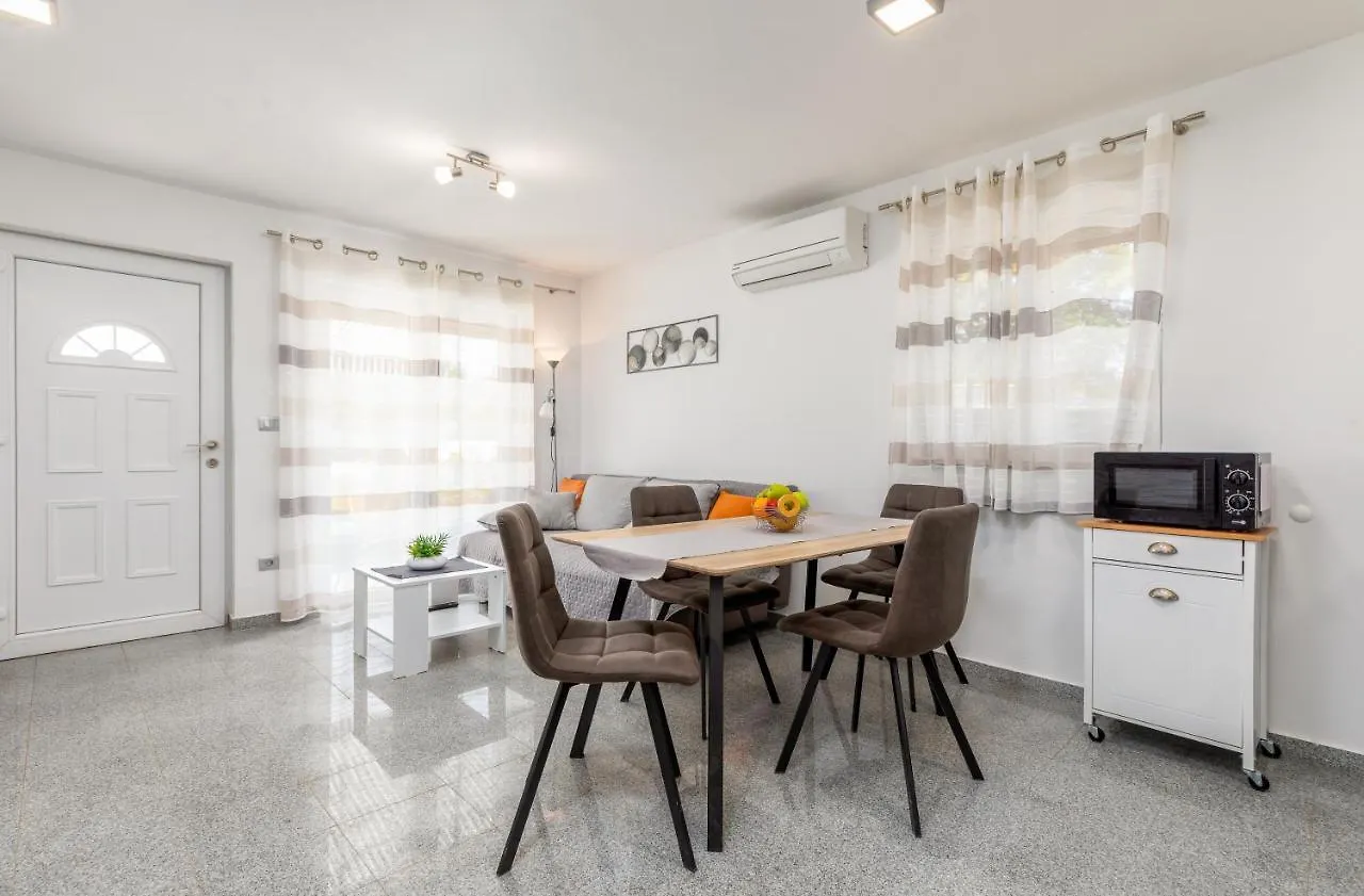 Holiday Home Amfora Vodnjan